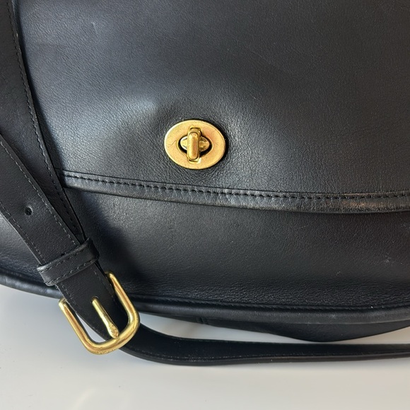 Coach | City Bag #9790 in Black stunning condition - Picture 4 of 14